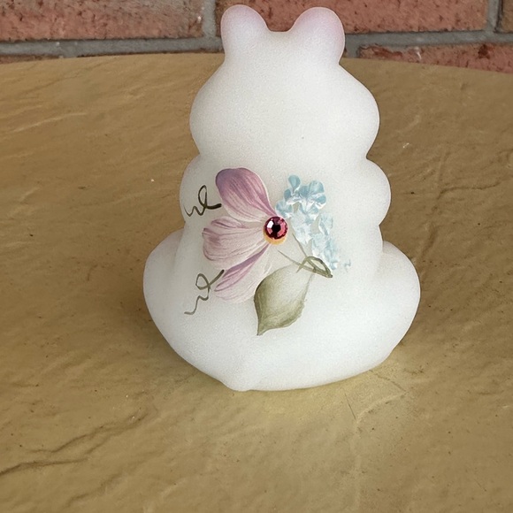 Fenton Glass Hand Painted Hippo - Picture 5 of 9